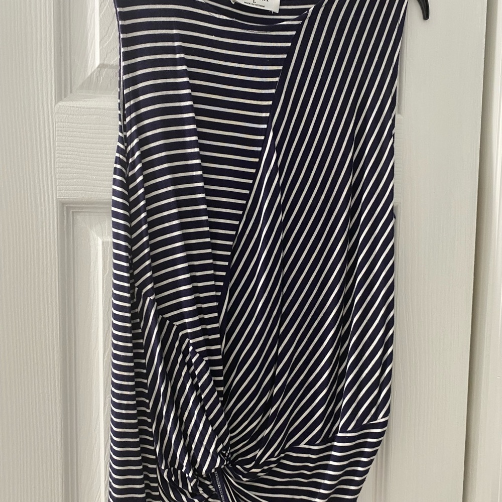 Zenana sleeveless top navy blue and white